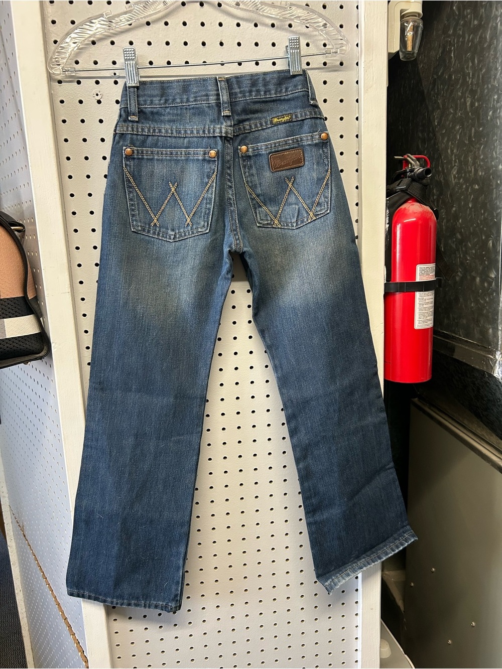 Wrangler Retro Relaxed Boot Jeans size 9 Slim